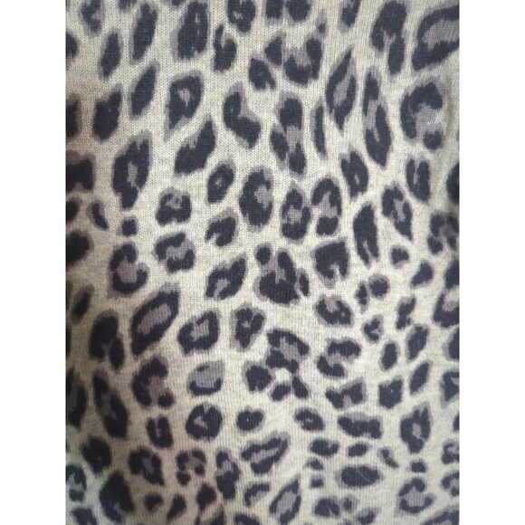 Charter Club Womens 100% Cashmere Sweater Leopard Animal Print Grey White XS - Picture 5 of 7